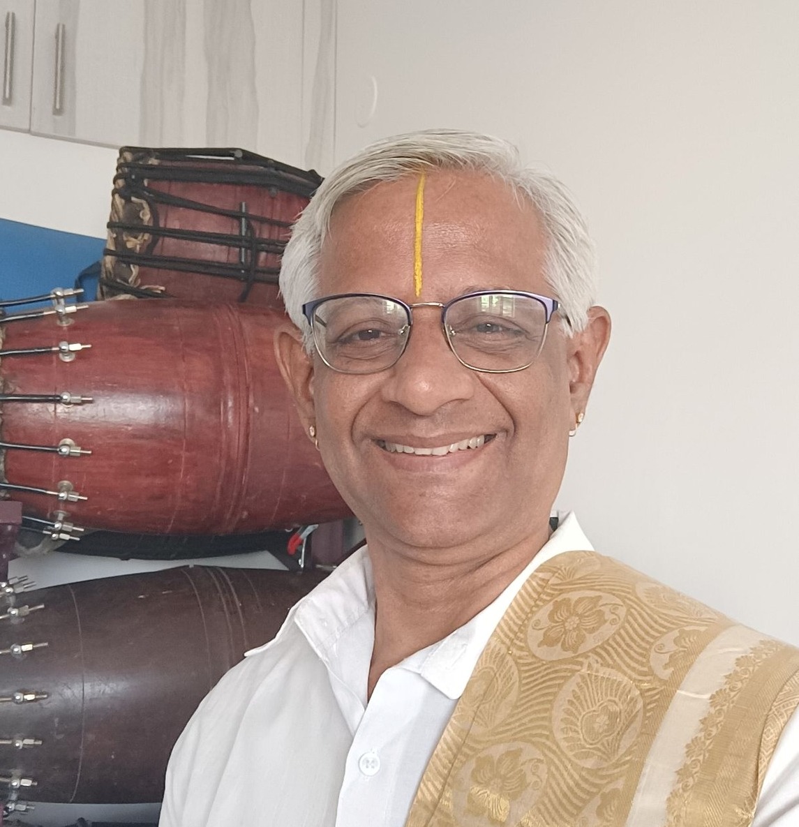 Mannarkoil Dr J Balaji — Perussionist - Mridangam Vidwan from Chennai